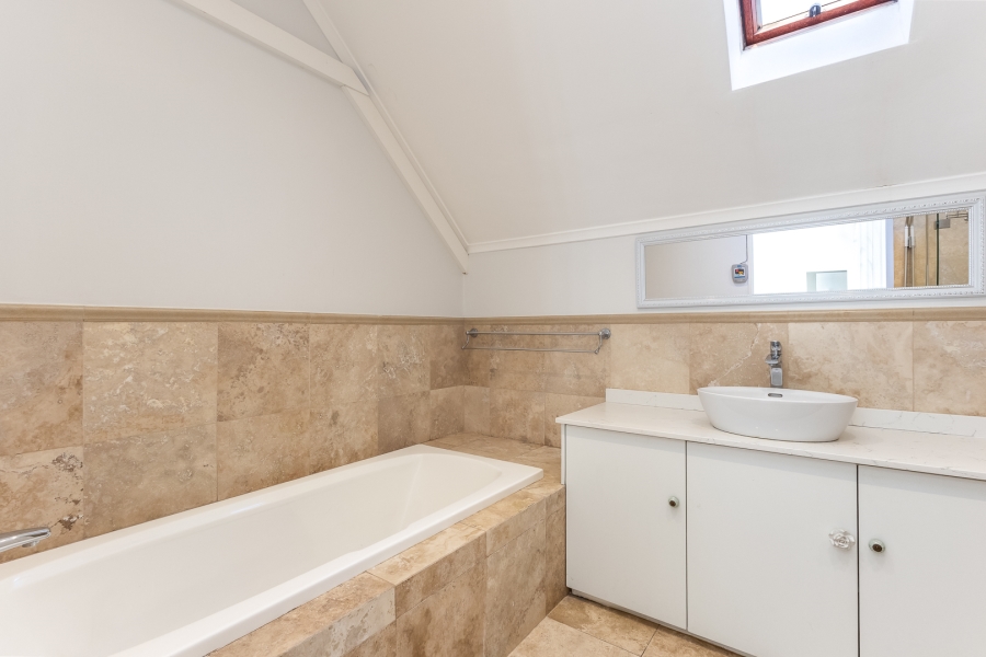 4 Bedroom Property for Sale in Pearl Valley at Val de Vie Western Cape